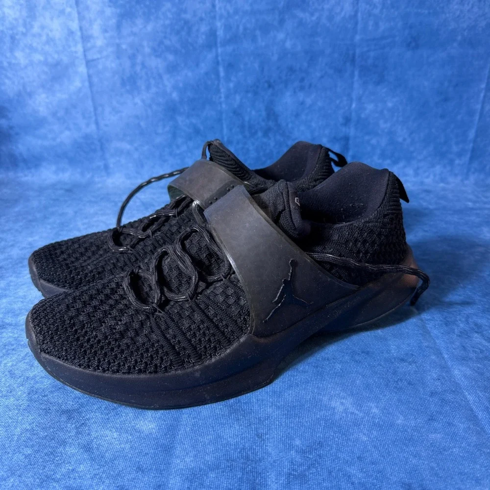 Jordan Trainer 2 Flyknit Triple Black Mens Training Shoes 921210-013 Size 10.5